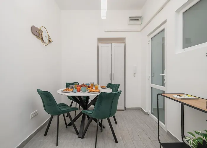 Budapest City Park Apartment